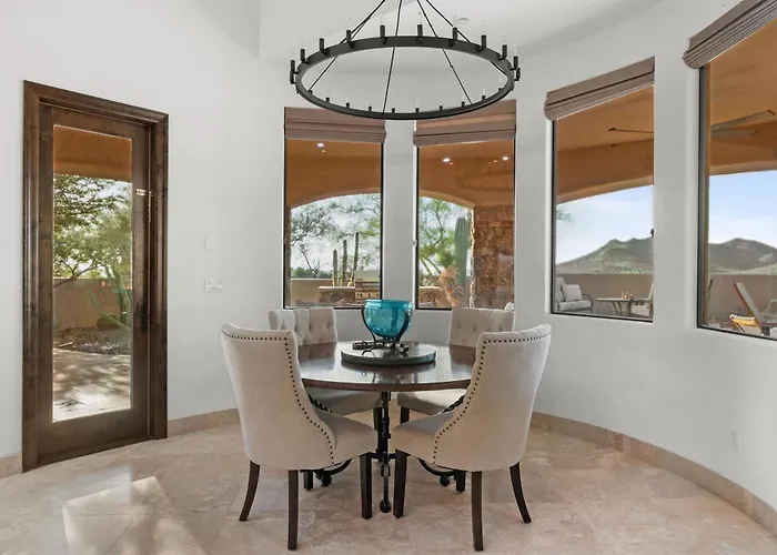 Your Luxury Desert With Pool Hot Tub & Views Holiday home