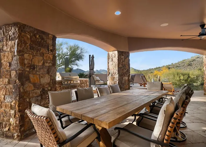 Holiday home Your Luxury Desert With Pool Hot Tub & Views *