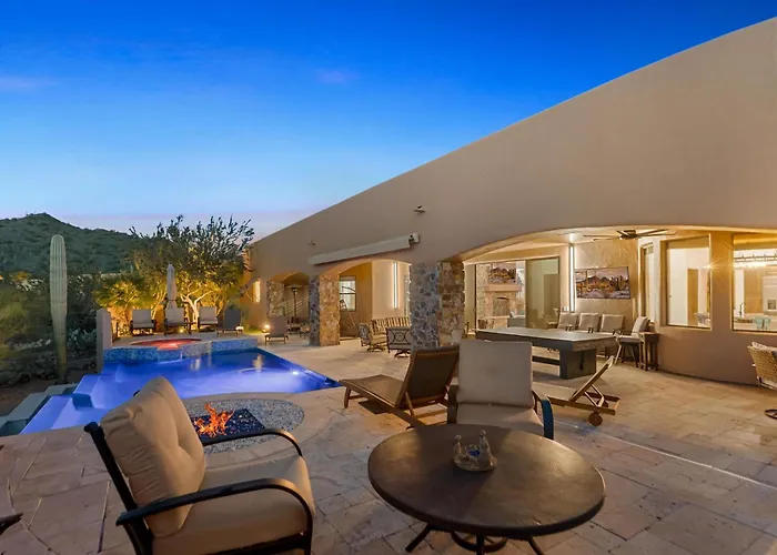 Holiday home Your Luxury Desert With Pool Hot Tub & Views